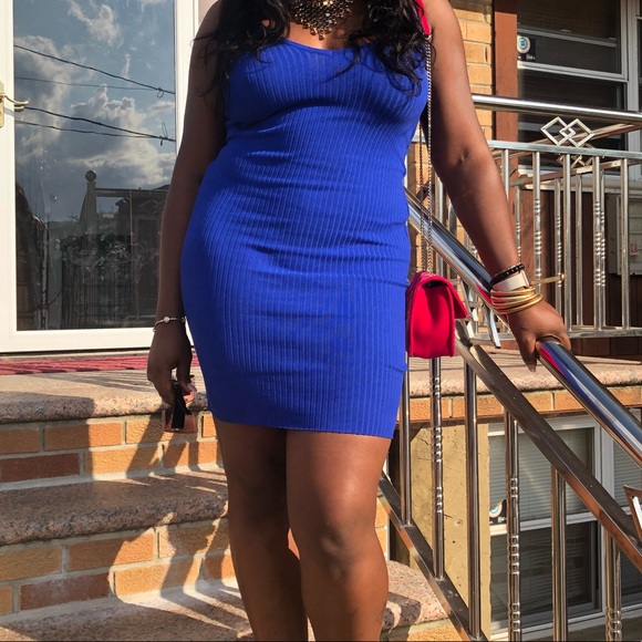 Dress - Picture 3 of 3